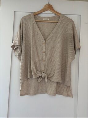 Promesa Beige Button-Front Tie Short Sleeve Top